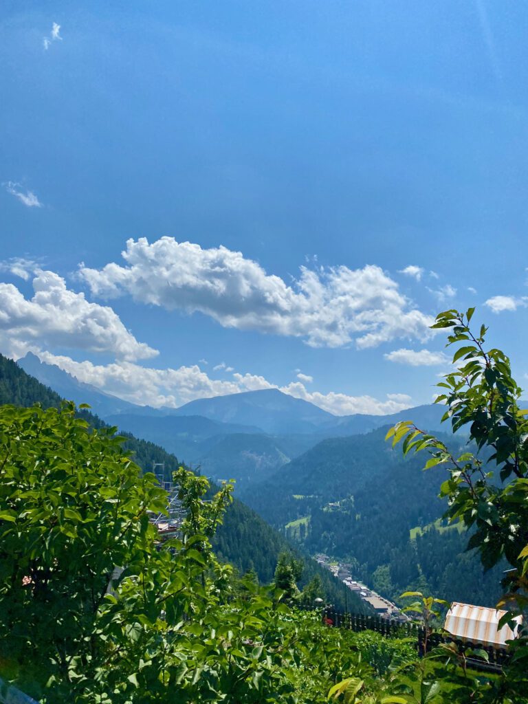 Fietsen in Zuid-Tirol met Uitzicht op de Obergummer