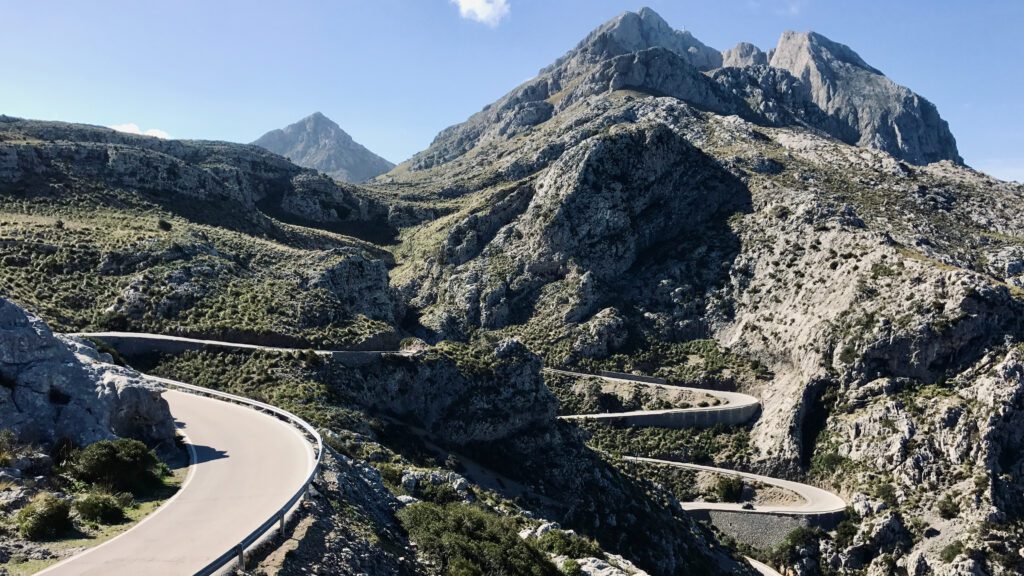 classic ride: sa calobra, coll dels reis, fietsen op mallorca, mallorca fietsen, fietsvakantie mallorca, serpentines, haarspeldbochten, mallorca fietsvakantie, wielrenvakantie