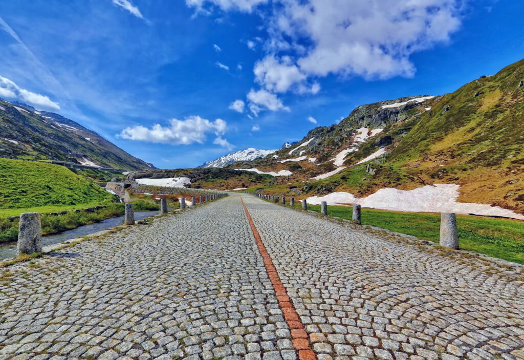 kinderkopjes op de gotthard pas, san gottardo
