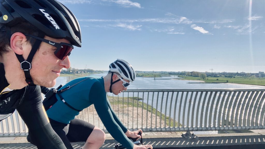 lekbrug, lazer, shimano, gloryfy, cycling, fietsen, zonnebril, etxeondo