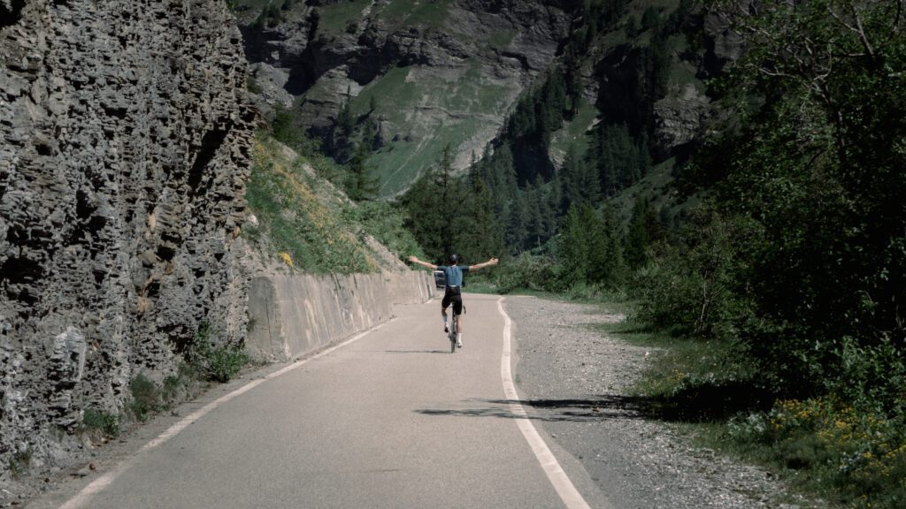 Sander Kolsloot, zwitsaerland, fietsen in zwitserlan, barrage de tseuzier, fietsen, fietsen in valais