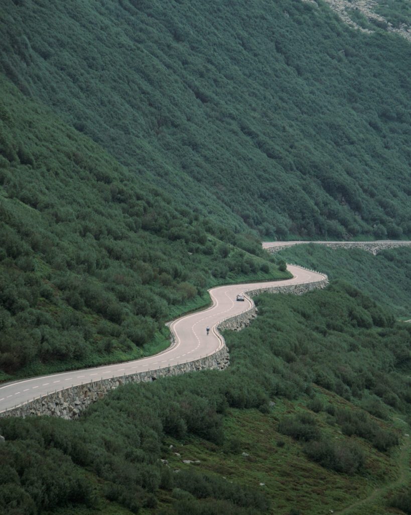 Furkapas, sander kolsloot, fietsen in zwitserland, zwitserland, swiss cycling, fietsen, fietsen in valais, furka, hotel belvédère, etxeondo, furkapass, wielrennen, wielrenvakantie, fietsen op de furkapas, serpentine