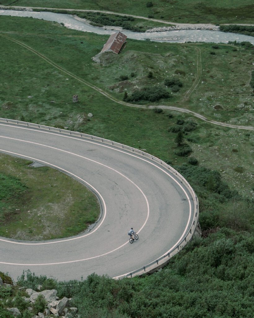 Sander Kolsloot, top, furkapass, fietsen in zwitserland, cycling, cycling switzerland, suisse, wielrennen, wielrenvakantie, haarspeldbochten, switchbacks, hotel belvedere, fietsen in crans-montana: furkapas