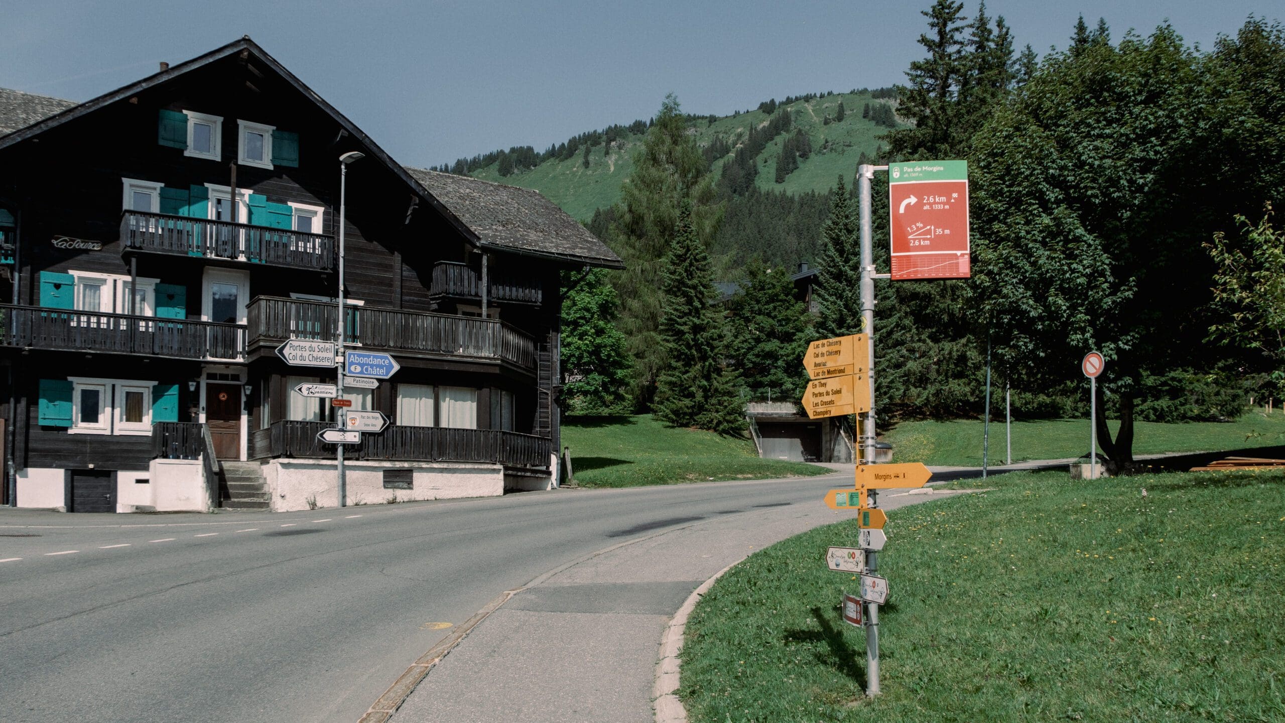 Velo Valais, valais, fietsen in valais, fietsen in zwitserland, fietsen in region dents du midi, dents du midi, bordjes, morgins, tour de france, steve morabito