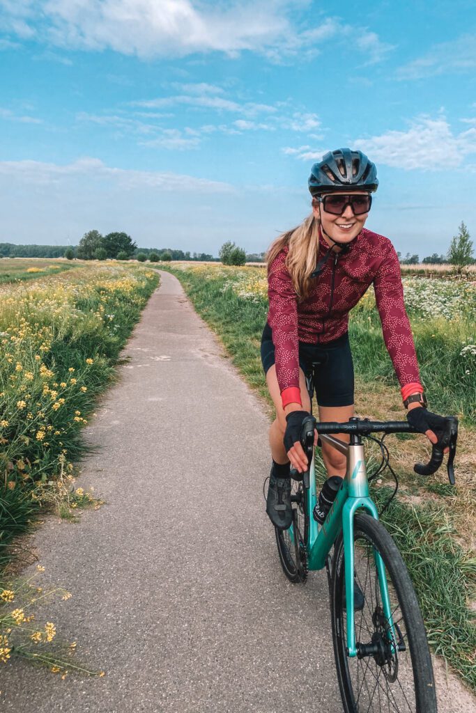 fietsen in west-brabant, fietsen in brabant, fietsen in Nederland, gravelbike, fietsen, gravel, fons bikes, fons, Nederland, Holland, Brabant, Ons Brabant, Nynke Cuperus