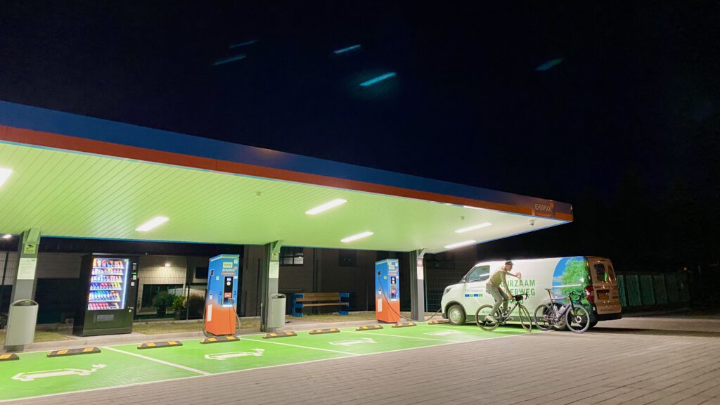 elektrisch rijden, laadpunt, opladen, reizen met de elektrische auto, duitsland
