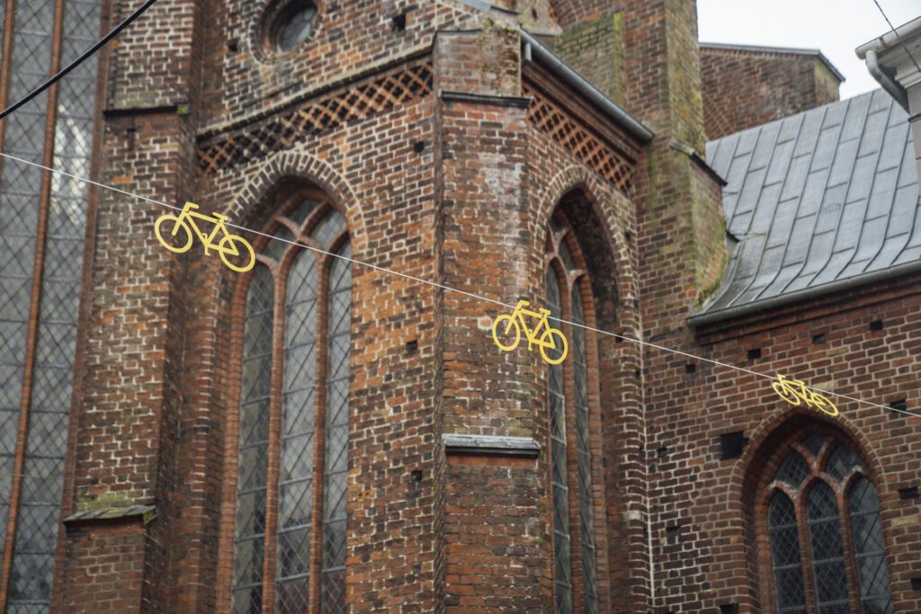 Gele fiets, Haderslev, fietsjournalist, finish, tour de france, denmark, fietsen, denemarken, cycling, cycle, wielre
