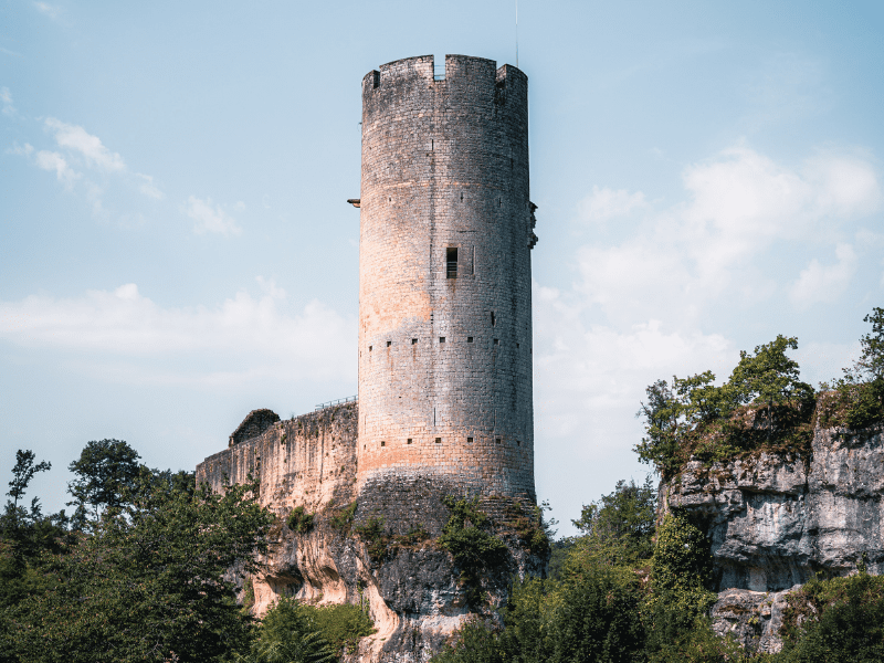 chateau de gavaudun, gavaudun, tourisme, tourism, kasteel, frankrijk, fietsen in frankrijk, fietsvakantie frankrijk