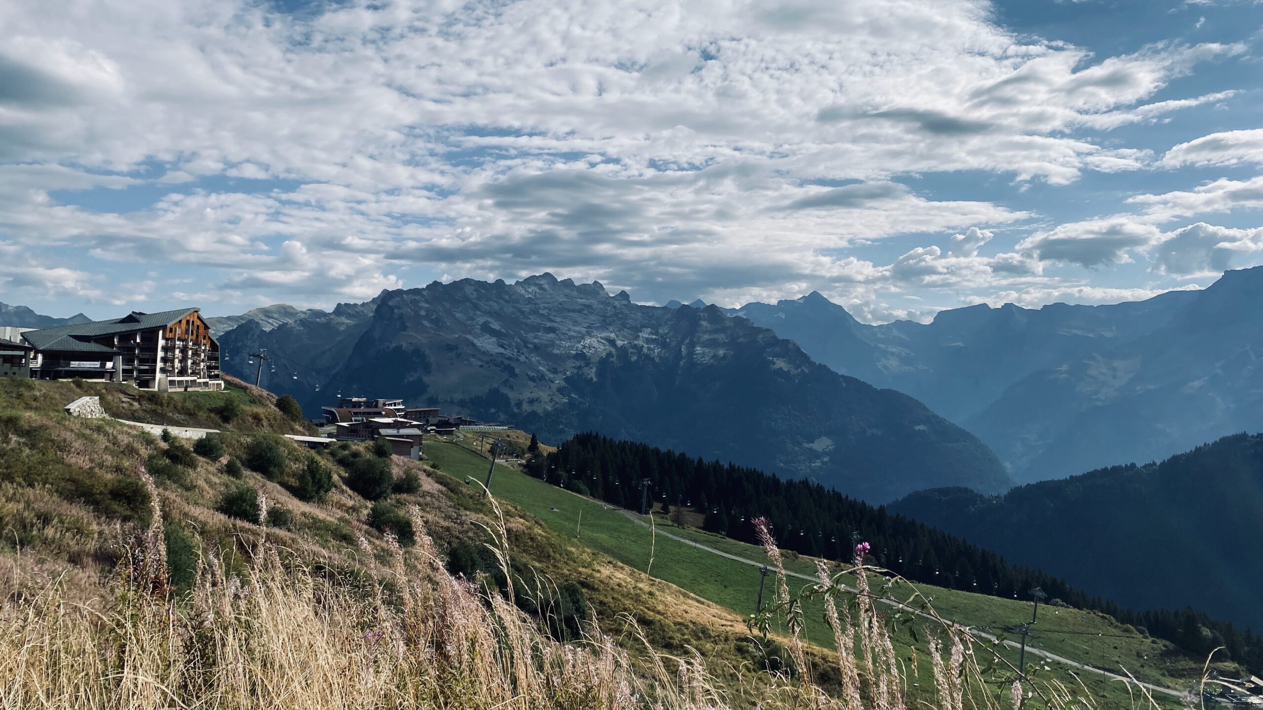 klim naar plateau des saix, plateau des saix, samoëns, fietsen in frankrijk, frankrijk,