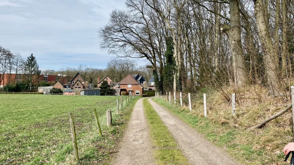 gravelroute rondom ulft, gravel achterhoek, gravelen in ulft, gravelen in de achterhoek, breed boerenpad, manon bouwman