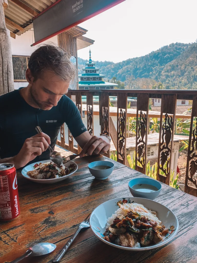 eten in Thailand, chang mai, lekker eten, fietsen, bikepacking thailand