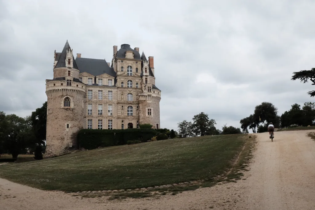 gravelen in Angers, fietsen in Angers, chateau, kasteel
