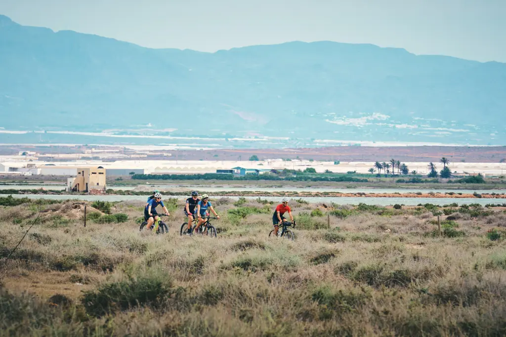 fietsen in roquetas de mar, beklimming, fietsen in spanje, fietsen in andalusië, andalusië fietsbestemming. 