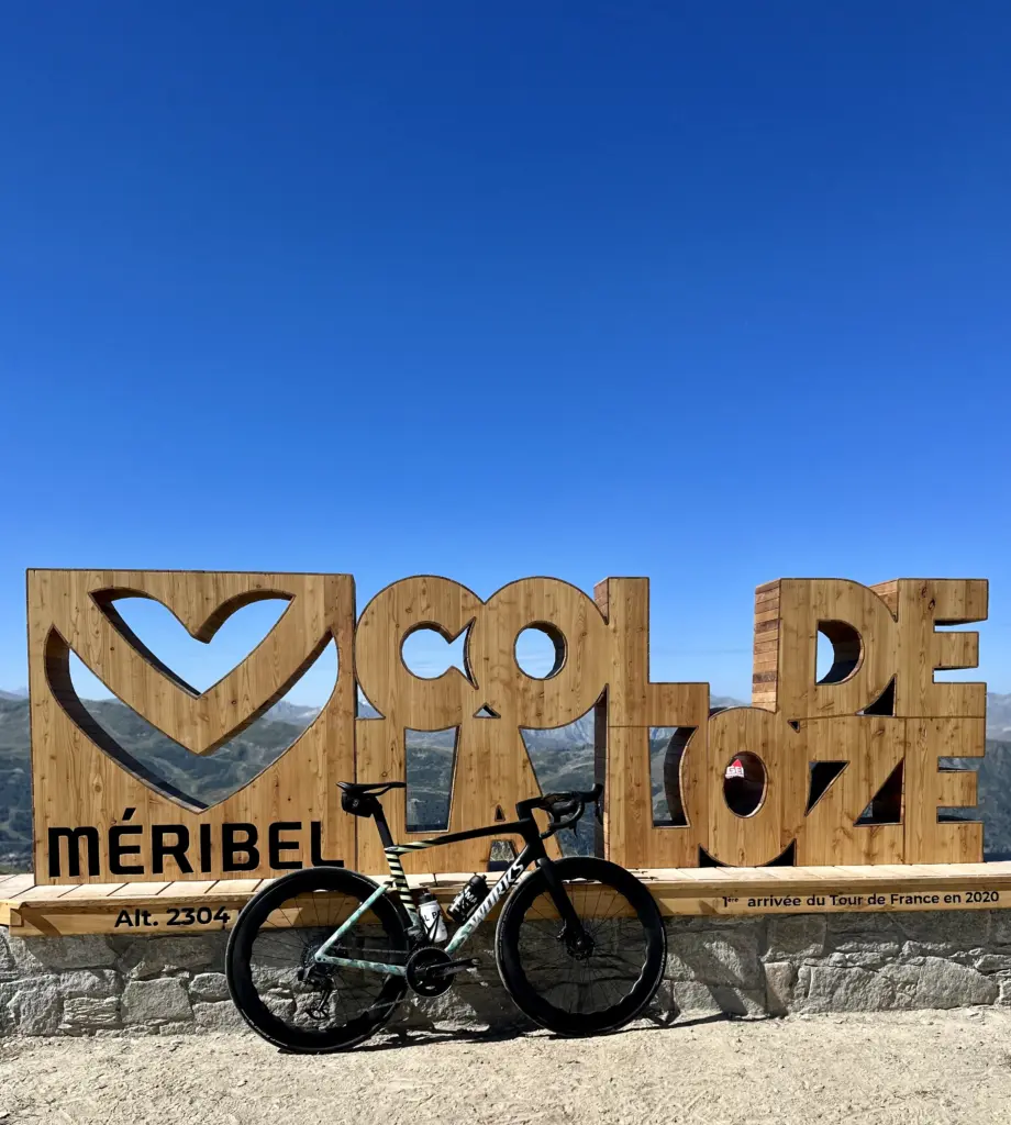 Fietsen in Méribel, op de top van de Col de la Loze, Fietsen op de Col de la Loze